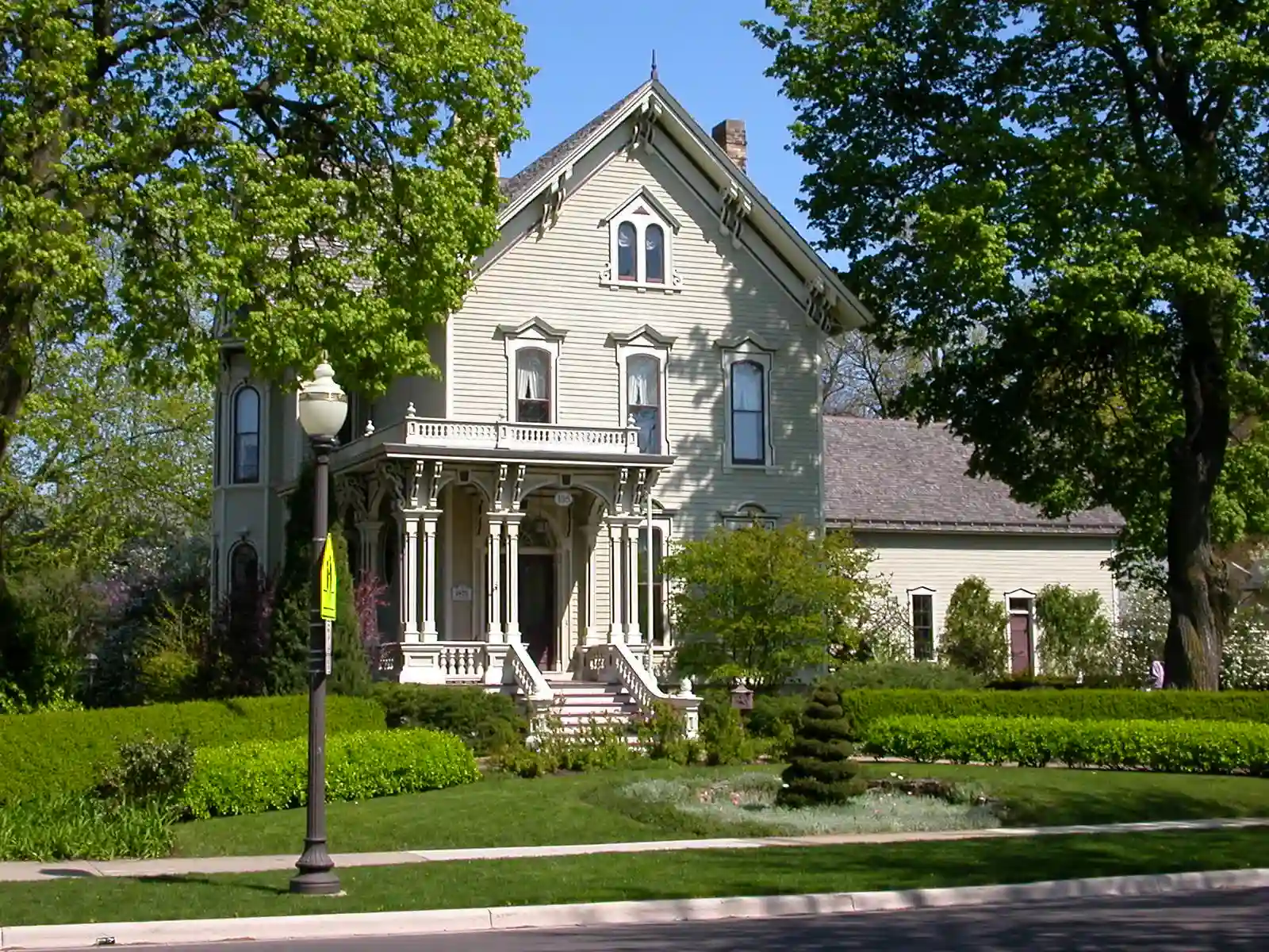 Victorian-era home in Elgin, Illinois