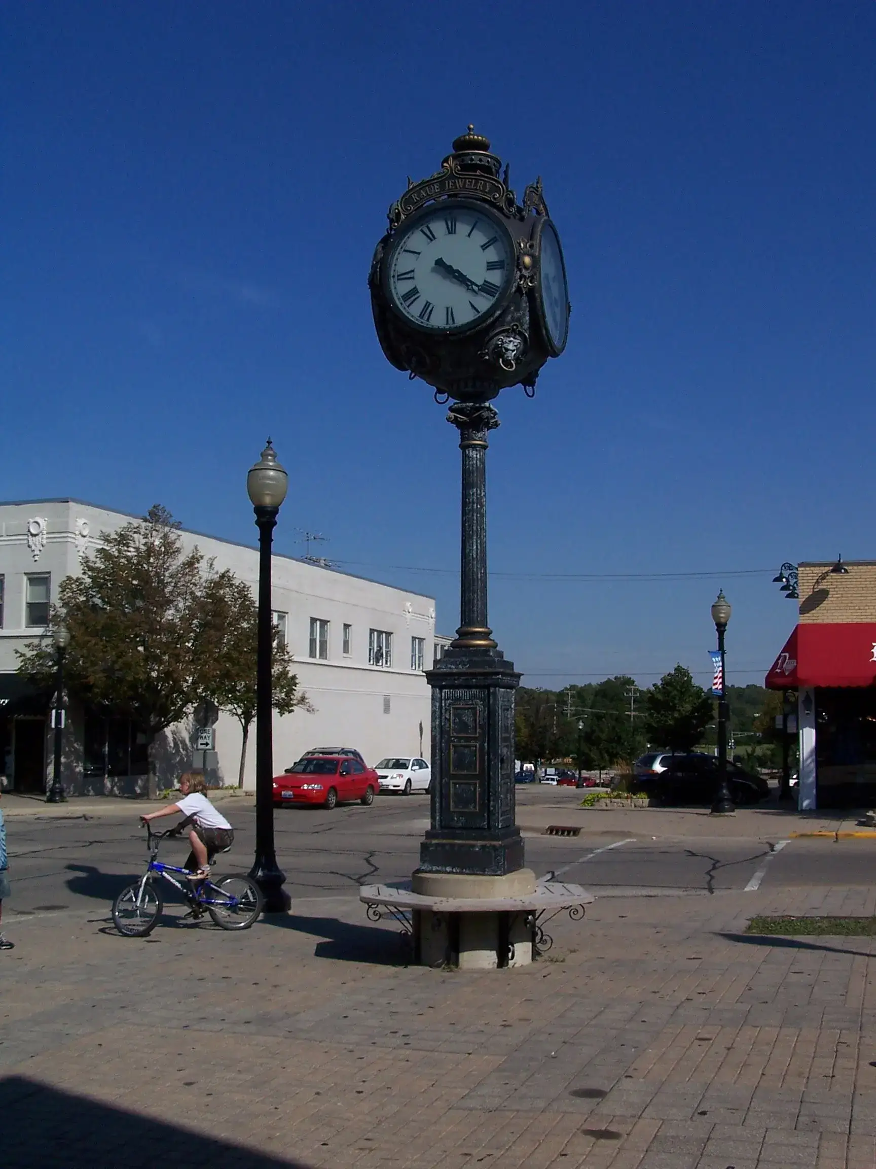 Street clock at Williams and Brink Streets in downtown Crystal Lake, Illinois